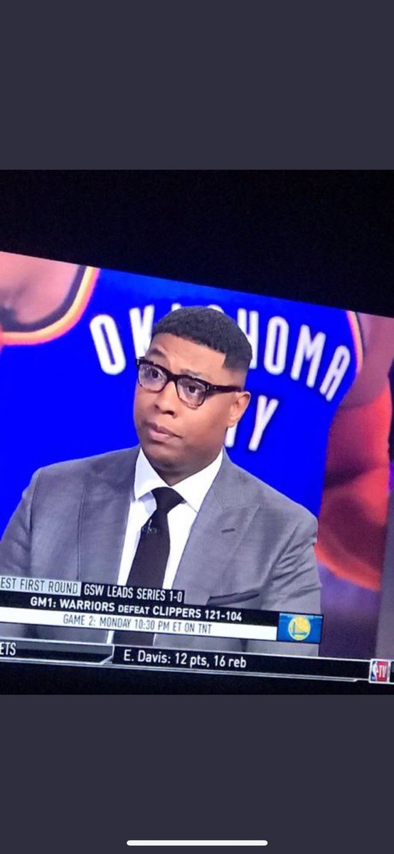ChefWaites's tweet photo. Aye man, Caron Butler been bald since 2008. How he got this?? https://t.co/GlX6ZBfABD