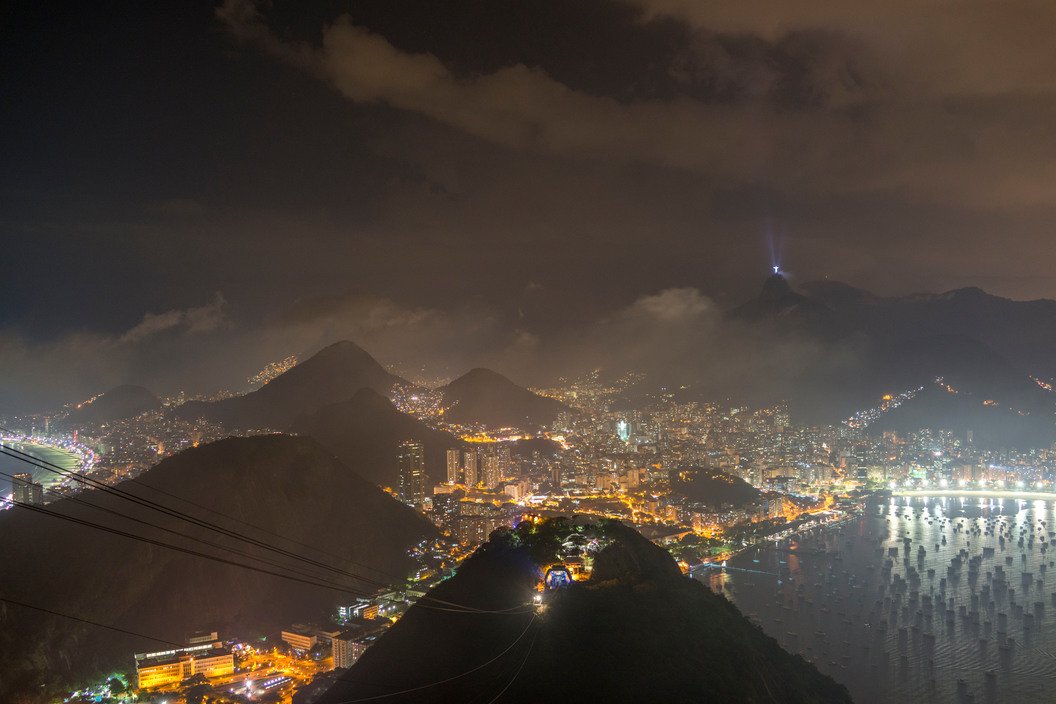 yeyesuco's tweet photo. Michael Christopher Brown, #Rio de Janeiro, 2014
#MichaelChristopherBrown #PãodeAçúcar #CidadeMaravilhosa #Morros #Brasil #Beleza #Demais #Photography #MagnumPhotos https://t.co/3U6hpYaqJm
