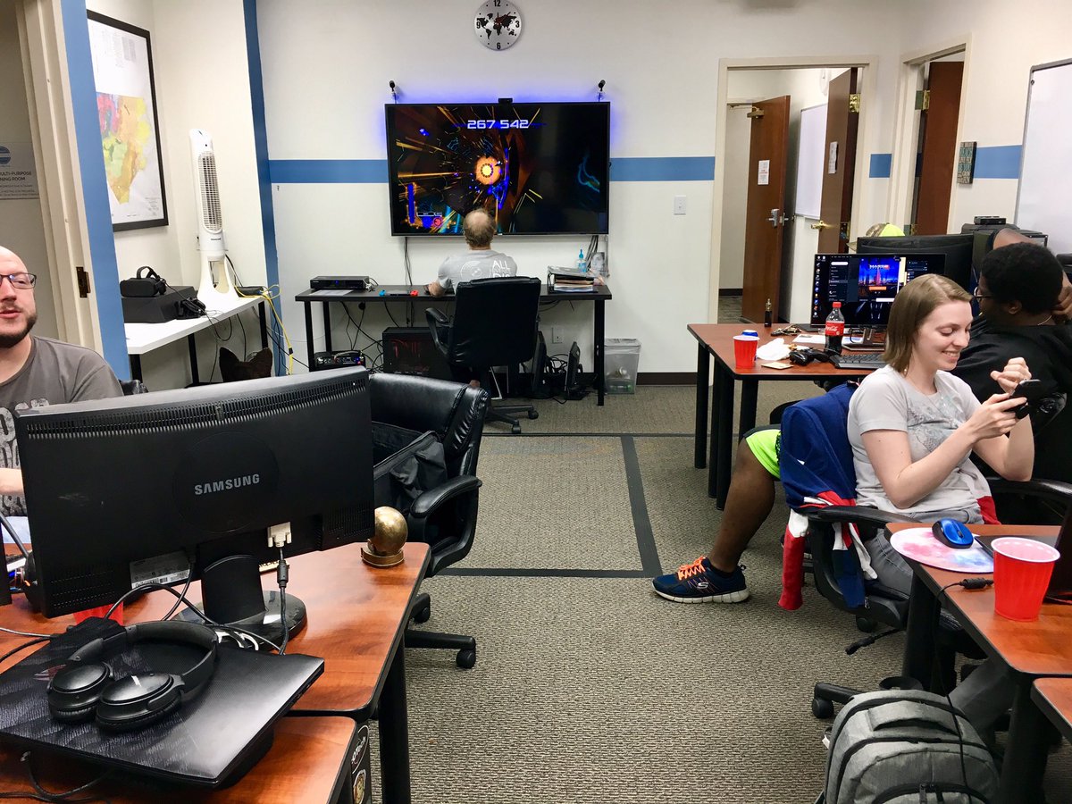 CortexCoGaming's tweet image. It’s amazing the types of rigs these players drove in with from all across the state, and a few from out of state...
#CortexCoGaming #CortexGaming #Gaming #GamingLounge #FuquayVarina #Coworking #CoGaming #FuquayCoworking #LANAGEDDON #LANParty #LANParty2019 #Lanageddon2019