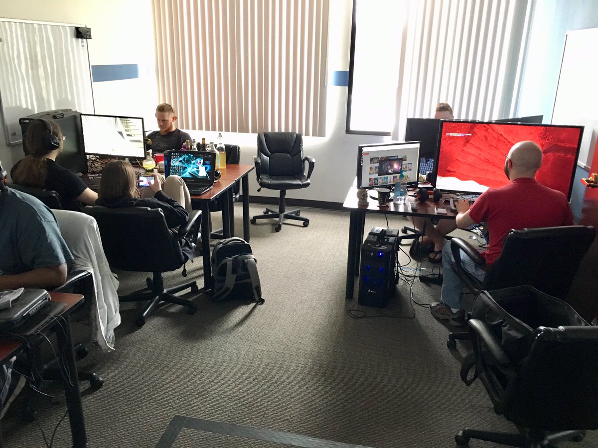 CortexCoGaming's tweet image. It’s amazing the types of rigs these players drove in with from all across the state, and a few from out of state...
#CortexCoGaming #CortexGaming #Gaming #GamingLounge #FuquayVarina #Coworking #CoGaming #FuquayCoworking #LANAGEDDON #LANParty #LANParty2019 #Lanageddon2019