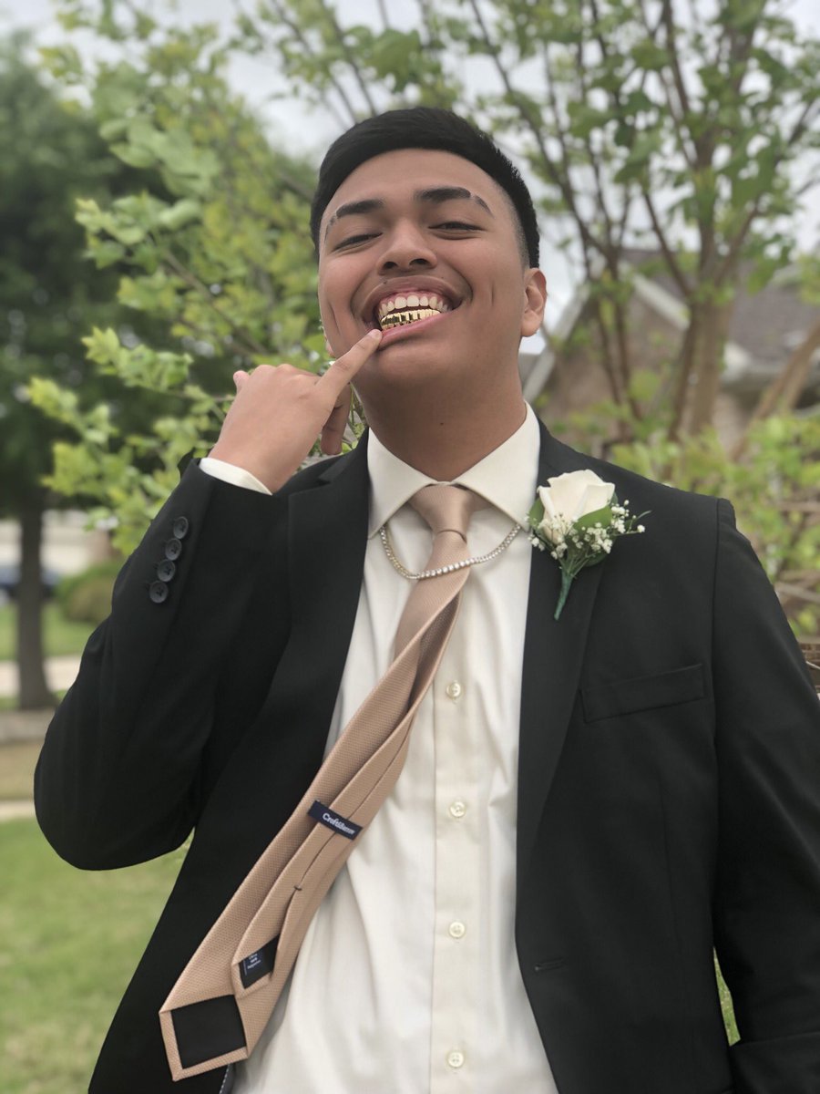 bel_cas_gui's tweet photo. #nfhsprom #PROM2019 my son and his girlfriend https://t.co/OaKvv24GSO