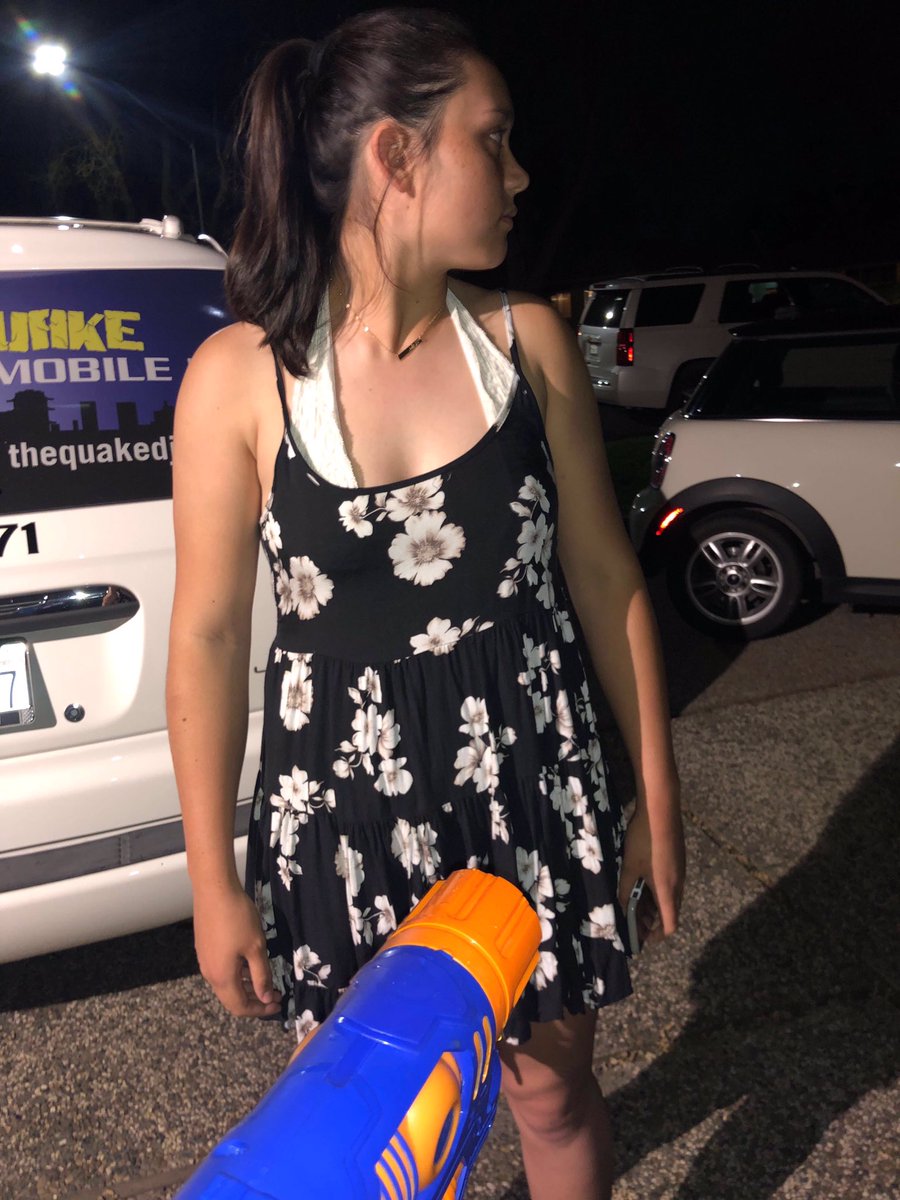 duckassass19's tweet photo. Peter Cline getting a kill  for the Squirtles. Lily Wong eliminated leaving the Aquathots down 2️⃣➖4️⃣ https://t.co/y9UqACDW6q