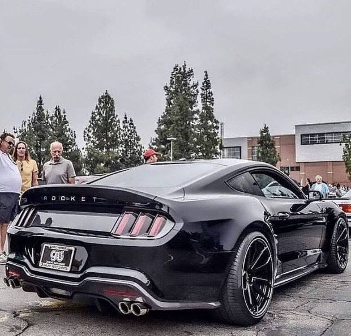 Carfluence's tweet image. Like if you'd drive this! 😈