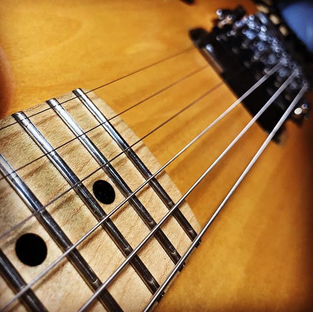 hakym0000's tweet image. #guitar #6strings #musicraft #diyguitar #selfbuildguitar #ギター bit.ly/2UE5tSf