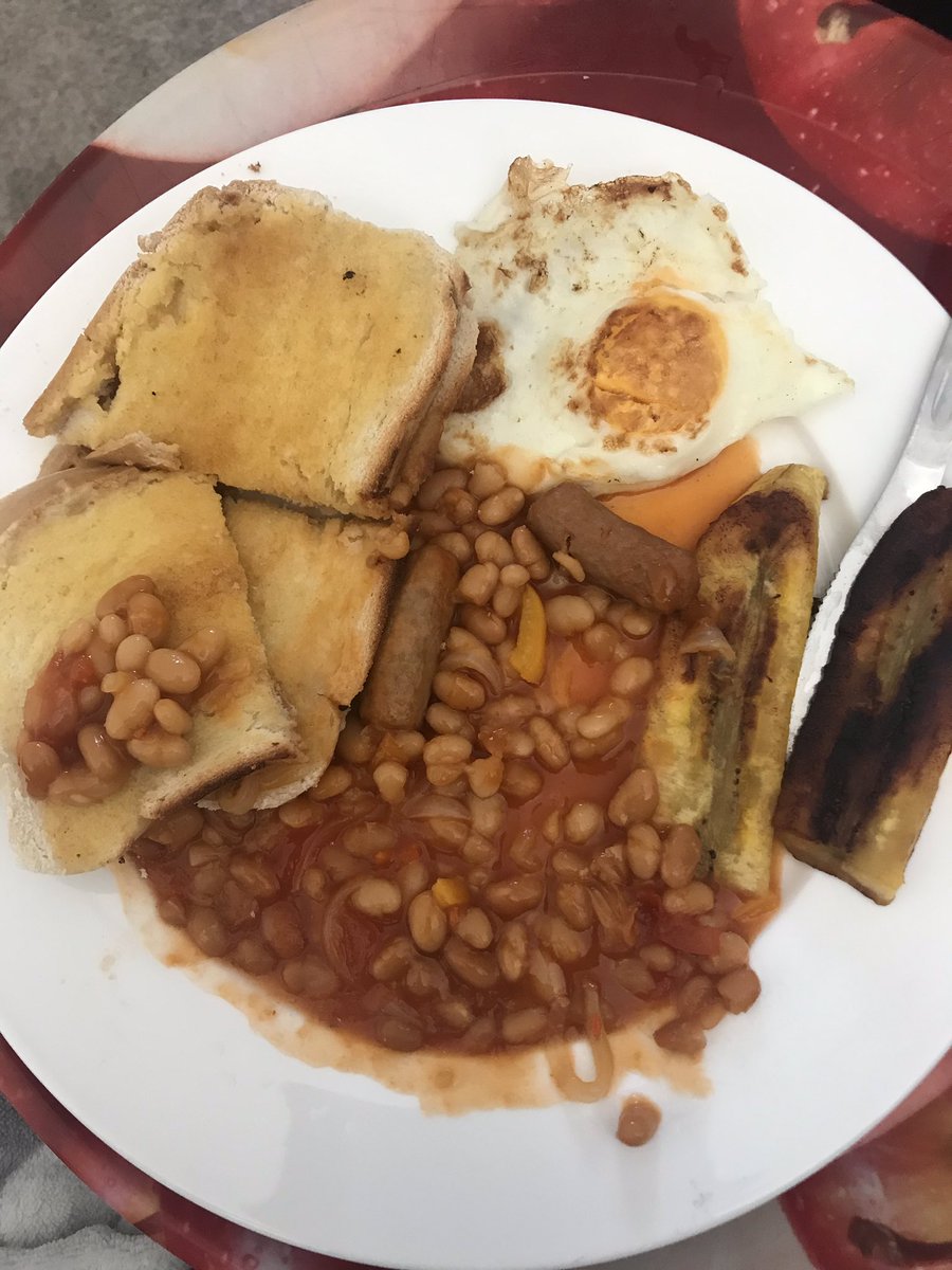 KyeshaSinclair's tweet photo. @GordonRamsay hi Gordon Ramsay what do you think off my step moms breakfast https://t.co/CsxYbLMbj9