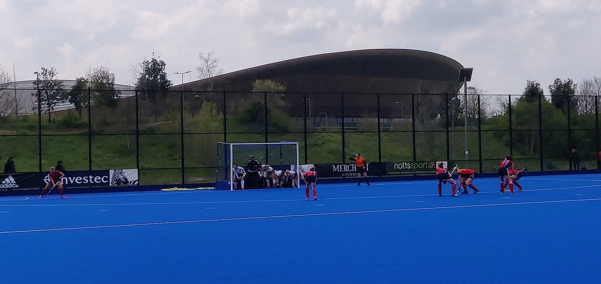 WHHCUK's tweet image. Good luck to @HandWHC  L1s against Stourport #englandhockey  #promotionGame