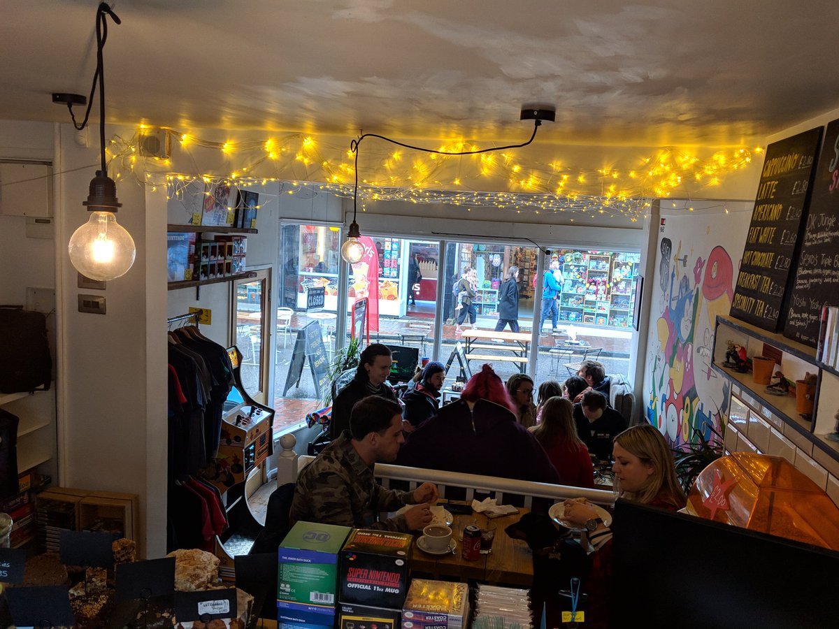 BDiddleys's tweet image. Cookies, cakes, brownies, and damn fine coffee in the North Laine #brighton #retrogaming #nintendo #sega
