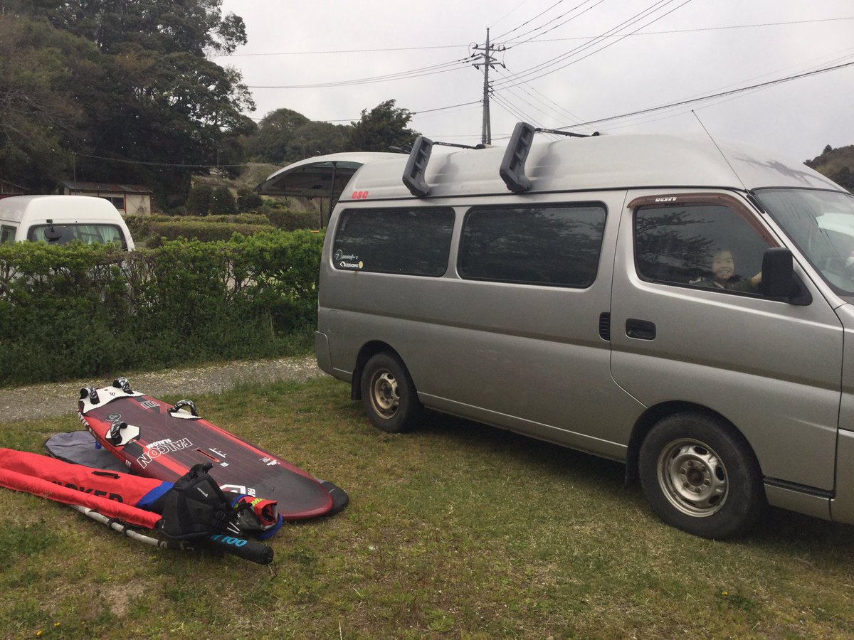 BGkaiyoclub's tweet photo. 今日は6‘3では弱々しかったけどプレーニングしたからいいか。
いいセイルだな。さて、シーズンオンだ！  #S2maui #fanatic https://t.co/mR9zW6GQyM