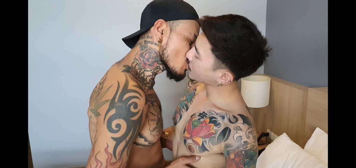 pablobravostar's tweet photo. 🇹🇭 BANGKOK 🇹🇭 WHO WAN TO MAKE PORN VIDEOS? please don't talk to me whitout photos. https://t.co/Ne24UyUFov