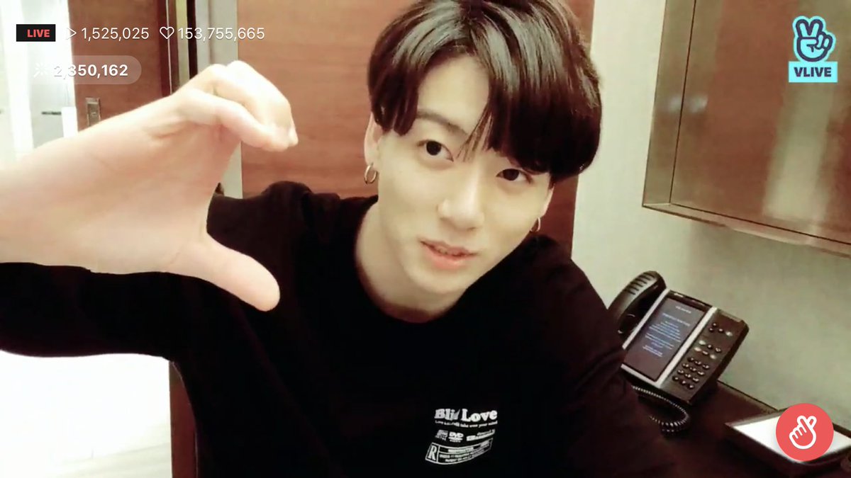 kookxvvvv's tweet photo. 전 정 국 죽도록 사랑해... https://t.co/6xGNkl6oja