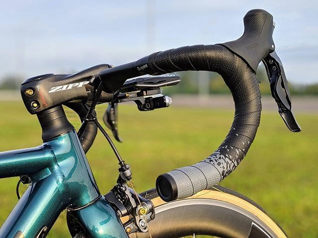 GUEE_Intl's tweet photo. Despite of we would have some suitable bartapes for this course, there is one mission today: Watching paris-roubaix on the couch with a clean bike in the garage. .
.
#GUEE #RideSmart#bartape #SLDual
.
.
#cyclinglifestyle #roadbiking #bikelifestyle #lifebehindbars #roadcycling … https://t.co/ZMJpnJFrU1