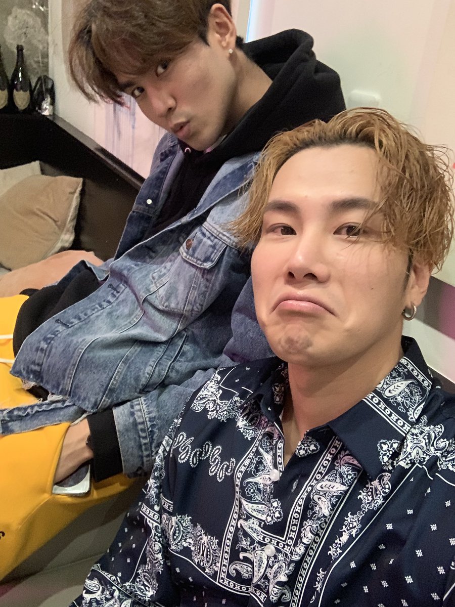 ideaxxxxx's tweet photo. ヘーイ！みんな何してるー https://t.co/LH2BlMj8AL