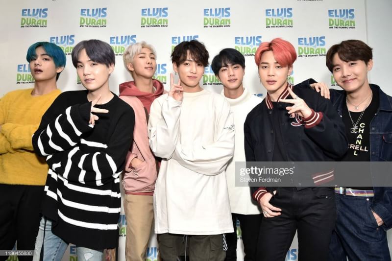 namjcex's tweet photo. BTS Visits "The Elvis Duran Z100 Morning Show" (1)

#BTS #BTSV https://t.co/KgQWAAhqgL