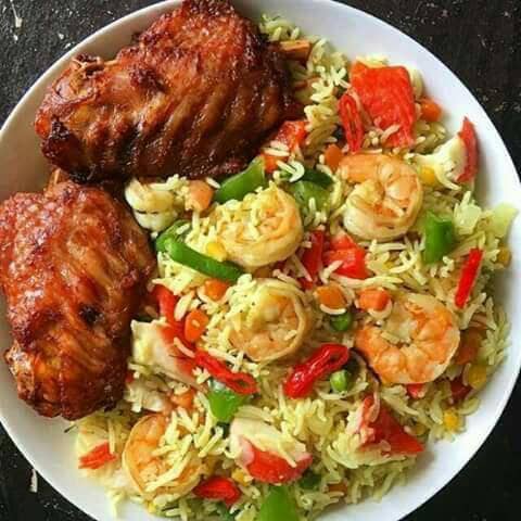 advancedpidgin's tweet photo. #lem
Meaning in English: food

Example: I like to go party wey man go #lem tight.

#Pidgin #pidginenglish #salemegoh #lem #learnpidgin #naija  #NaijaSounds #comedydolsisoverparty 
#advancedpidgindictionary https://t.co/u0N1yJjLF6