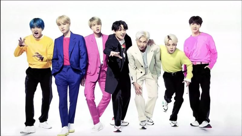 namjcex's tweet photo. BTS' official SNL HQ bumper photo by Mary Ellen Matthews #BTSxSNL https://t.co/X7ubnW8wrP