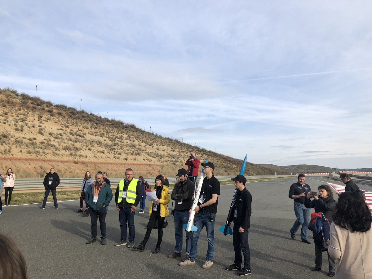 Comenzamos en #CansatNavarra <a href="/planetaSTEM/">Planeta STEM</a> ! Mucha suerte a todos los equipos!!