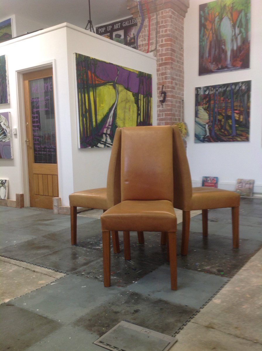 Simplyjustart's tweet photo. @simplyjustart
Getting excited now, as I have nearly got my new gallery &amp; studio ready. We will soon be open just waiting for the last bits to be done. Have a new name &amp; website https://t.co/isqYusD7zv @PurbeckArtWeeks @LovePortlandUK @DorchesterArts https://t.co/y6AfmP2FN5