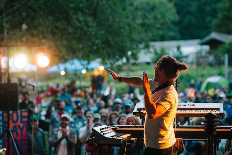 Doe Bay Fest tweet media