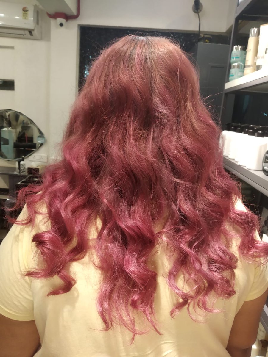 vmintantan's tweet photo. I dyed my hair pink uwu
#PinkForPersona 😂❤️ https://t.co/C8Vm6fxEu7
