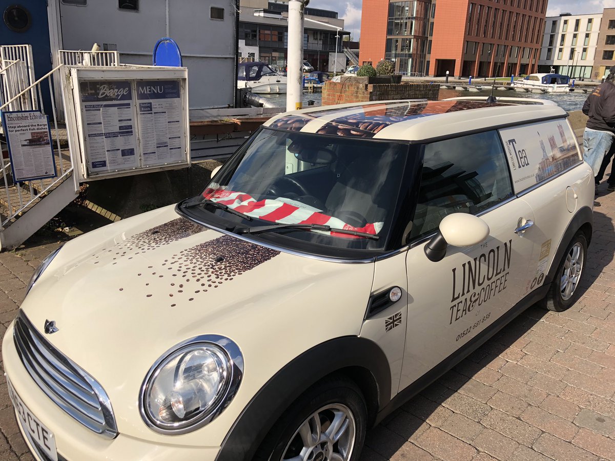 LincolnTeaCoffe's tweet photo. Sun is shining ☀️ for the Lincoln Big Mini Day! Big weekend for Dooper #SuperDooper the @SoperMINI van. She is still celebrating @LincolnCity_FC promotion to League 1 and now joining the @Lincoln_BIG Mini party!! @visitlincoln @LoveFoodLincs https://t.co/H7rnaugQpK