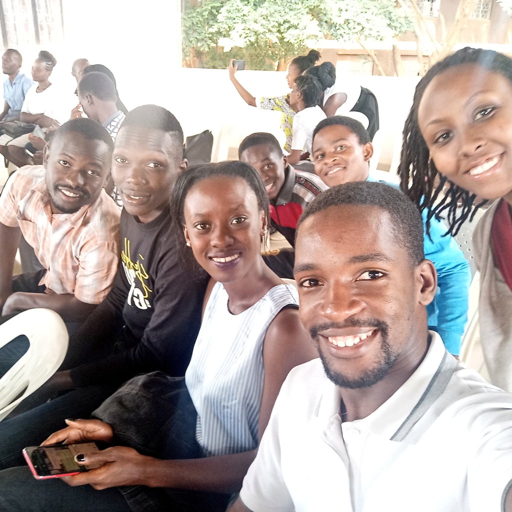 SamElvisBbosa's tweet photo. Garage mode activated. Be sure to pass by Worship Harvest Makerere at Jabulani Hostel. #WHMak #SundayMotivation #ThisIsChurch #TheOneCampaign https://t.co/VVp10tmSq2