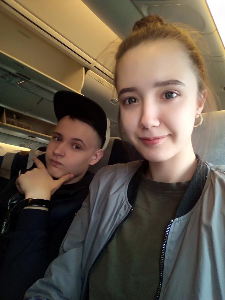 Турбины шумят,свистит ветер в закрылках,
Пилоты нахмурились,сидя в кабинках,
Готовы к работе и я,и Иван.
Летим мы на форум в Узбекистан😎
#Росатом #ШколаРосатома
#Россотрудничество #РЦНК
#МеждународныеУмныеКаникулы
#ДетскийИнформационныйЦентр
#ФорумУзбекистан