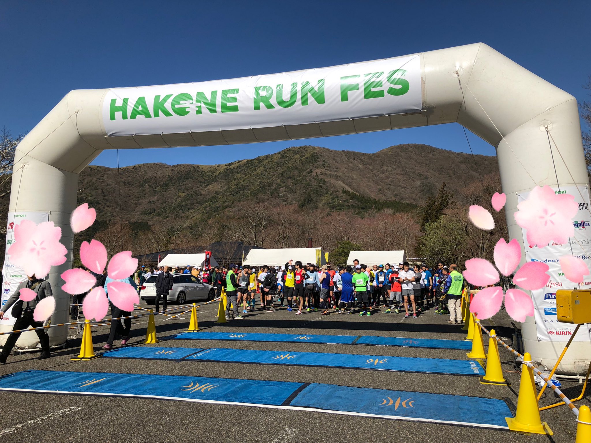 丸塚香奈 この2日間 箱根ランフェス でステージmcをやらせていただきました 風は強かったですが 天気にも恵まれ最高のマラソン日和だったのでは ゲストランナーの箱根駅伝 山の神 柏原竜二さんとお写真撮っていただきました お話し上手で凄く 丸塚香奈 この2日間 箱根ランフェス でステージmcをやらせていただきました 風は強かったですが 天気にも恵まれ最高のマラソン日和だったのでは ゲストランナーの箱根駅伝 山の神 柏原竜二さんとお写真撮っていただきました お話し上手で凄く