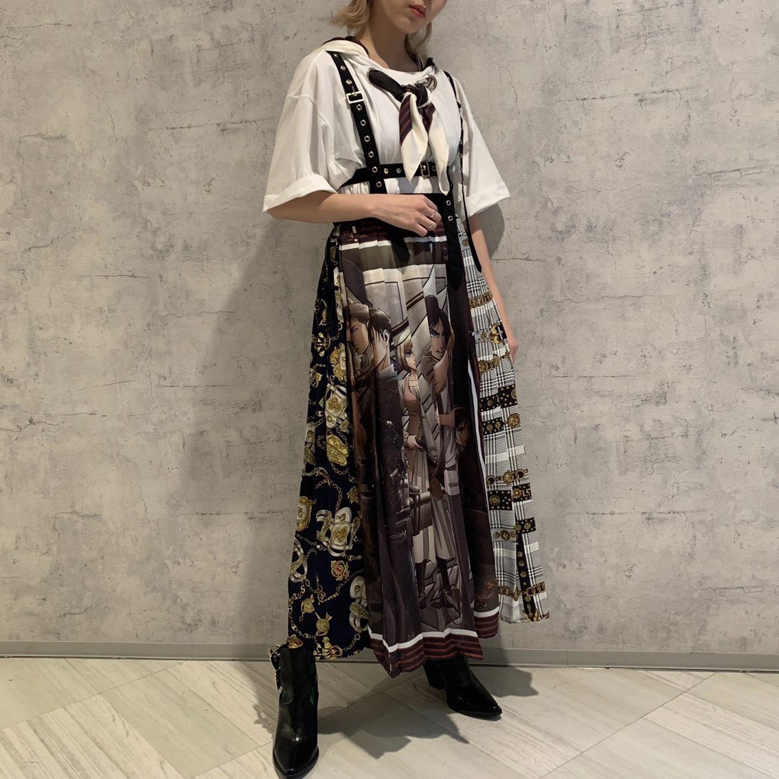 進撃の巨人 one spo スカーフMA1ジャケット　リヴァイ着用　新品タグ付き 進撃の巨人 one spo スカーフMA1ジャケット リヴァイ着用 新品タグ付き