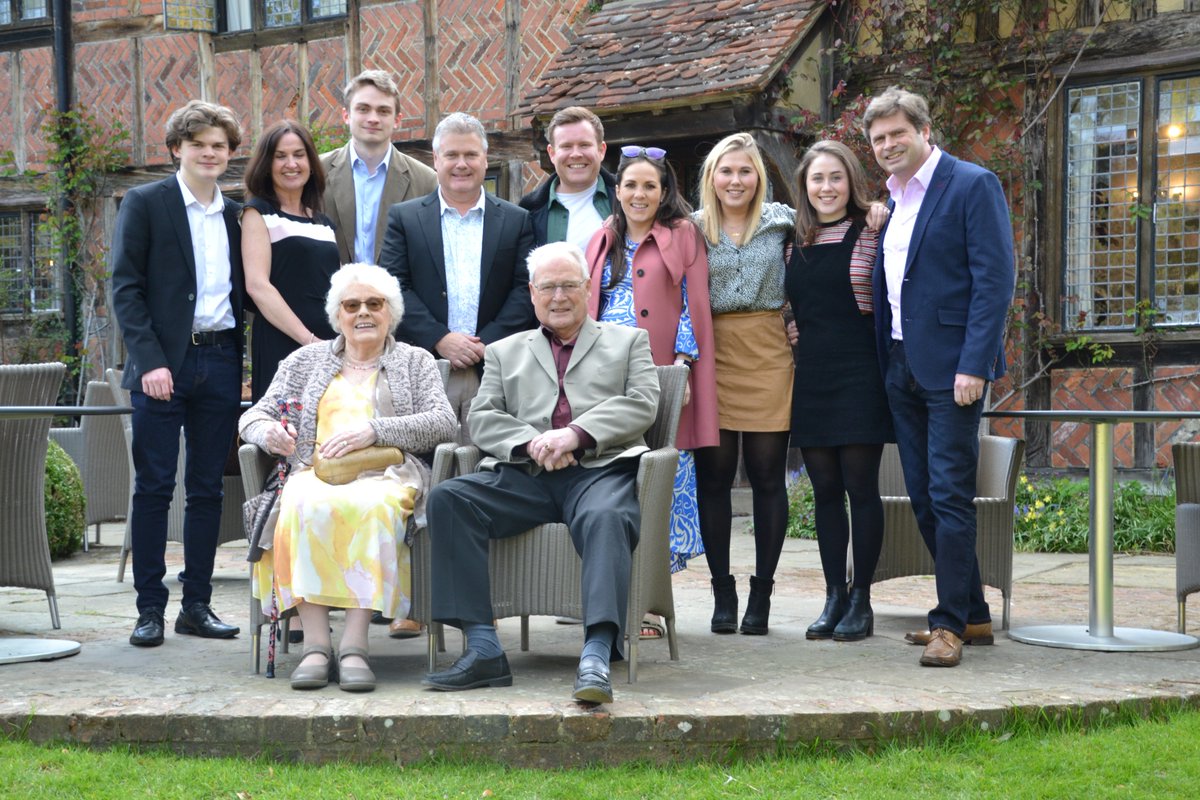 mikeellingham's tweet photo. Fantastic day yesterday at @Langshottmanor to celebrate Anne Ellingham 80 not out.  A great turnout of #Ellinghams @suzielli https://t.co/5BXvuGt0bQ