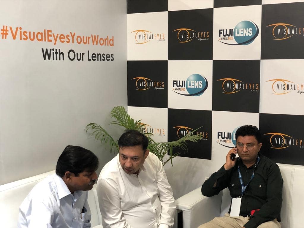 VisualEyesLens's tweet photo. Day 03 of InOptics; brewing conversations and brainstorming sessions with experts from ophthalmic industry. Come meet us and chat with us about our latest innovations at booth #424, Hall 11, Pragati Maidan. #VisualEyes https://t.co/6S3Xx0HuQP