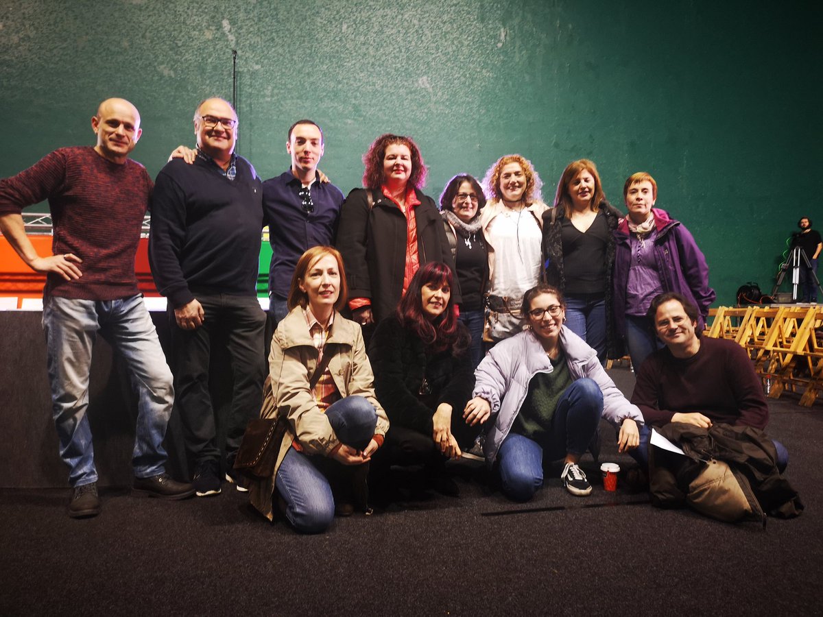 Equipo de colaboradoras de Participación de Podemos Euskadi para #14Abril Eibar con <a href="/EQParticipacion/">ParticipaPodemos</a>

Todo preparado para recibir a <a href="/agarzon/">Alberto Garzón🔻</a> y @Pablo_Iglesias_

#ErrepublikaEibarren