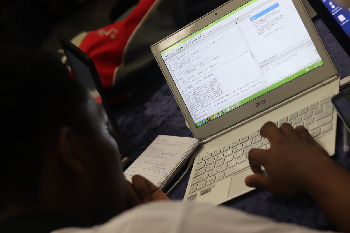 TiyaniTee's tweet photo. Registration for #AutumnDevDays is at 200% but you can still register! May the 4th @InnovHub.
This one is set on #ShowTheCode and it's all things Data. Come learn or get you game up. The journey begins.
REGISTER: https://t.co/HEYXJ1CxUS https://t.co/SOKNZNitbw