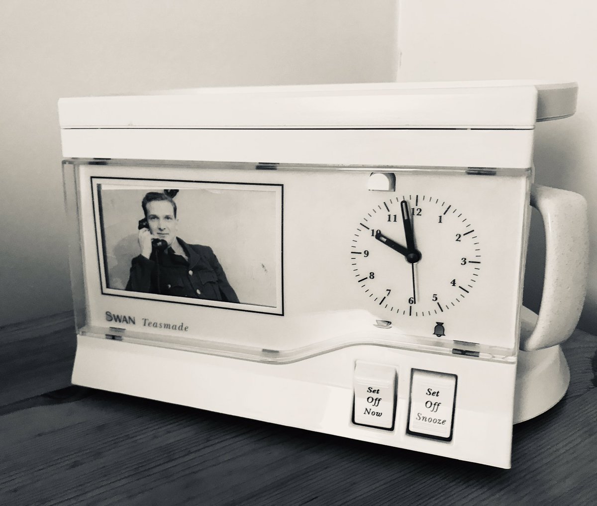 JessicaHartsho5's tweet photo. Ever see an object that moved you? My Gran moved her teas-maid with a photo of my grandad in uniform into the spare room... my heart aches! #meaningfulobjects #twobeautifulthings #objectsandstories https://t.co/I1k1Rv7cWt