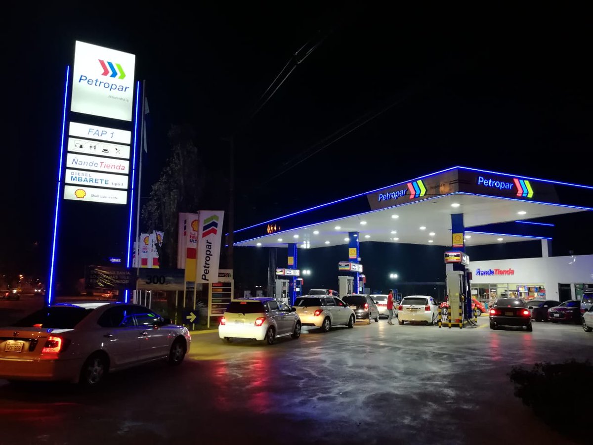 Petropargov's tweet photo. EXPECTATIVA SUPERADA | La Promo Semana Santa fue todo un éxito en ventas. Agradecemos a nuestros clientes que reabastecieron sus tanques con combustibles de calidad 🎉😃💪

Estirar todos para el mismo lado, es poder estar juntos en Semana Santa.

#Petropar ⛽
#Ñanembae 🇵🇾 https://t.co/QeSiUc2DXX