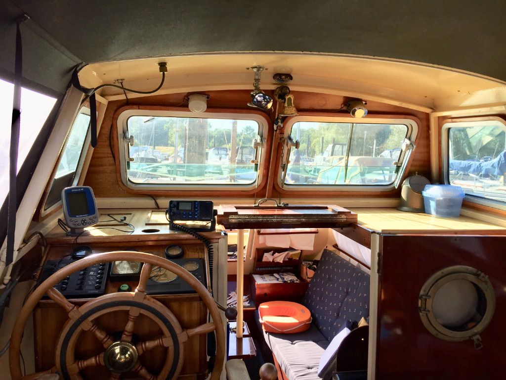 bootkopen_nl's tweet photo. Stalen motorboot klassieker
Doerak 650 (1971) met cabrioletkap, diepgang slechts 75 cm
#boten #boot #motorboot #botentekoop #watersport #voorjaar #lente #hiswa2019 #motorjacht #kruiser #kajuitboot
https://t.co/OzZWL63VYW https://t.co/bJodnVL95f