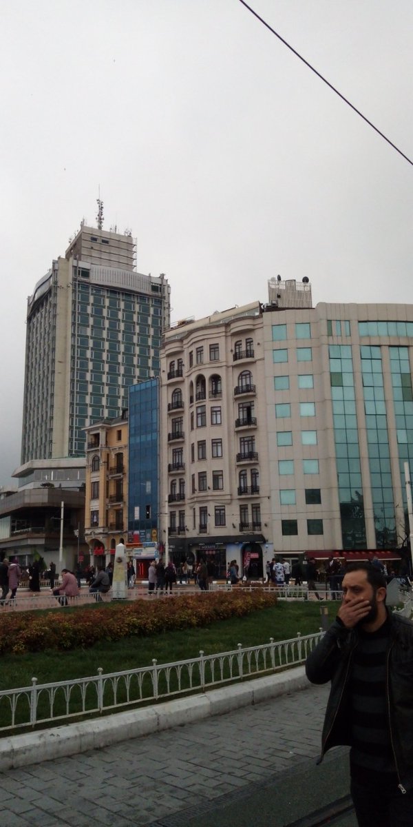 Taksim de bir pazar günü