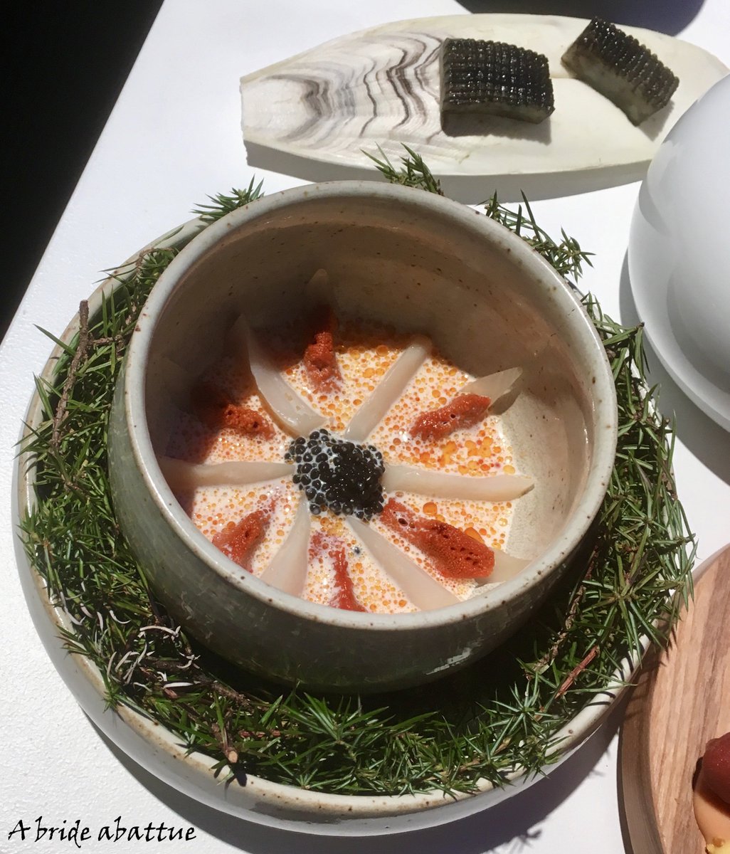 Je raconte <a href="/OmnivoreWorld/">Omnivore Food Festival</a> sur <a href="/NEEDRADIOFRANCE/">NEED Radio</a> à 16 h avec des int <a href="/Pillivuytfrance/">Pillivuyt</a>, #Medelys, #FTriquet, #Poulette, #LibrairieGourmande <a href="/Debo_Libgourman/">Libraire à nouveau très gourmande !</a>, #SofiaCortina <a href="/HotelCarlotaMX/">Hotel Carlota</a> ... Photos plats Guillaume Sanchez de #Neso <a href="/Saintchaise/">Sanchez Guillaume</a>