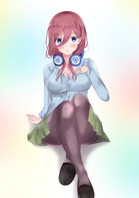 NasaさんがTwitterに投稿した中野三玖(五等分の花嫁)のイラスト。