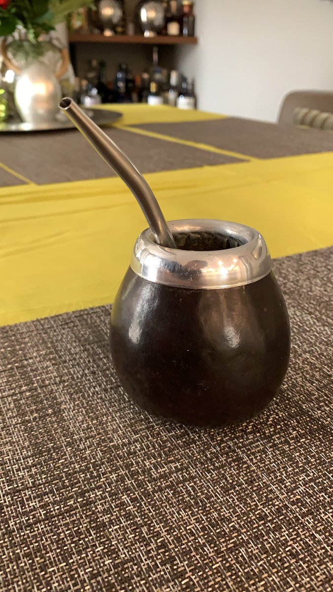 SJumbled's tweet image. Geeeeile Nummer. Silowasser am Morgen vertreibt Kummer und den Superfleck von gestern. #kannmanmateauchrauchen