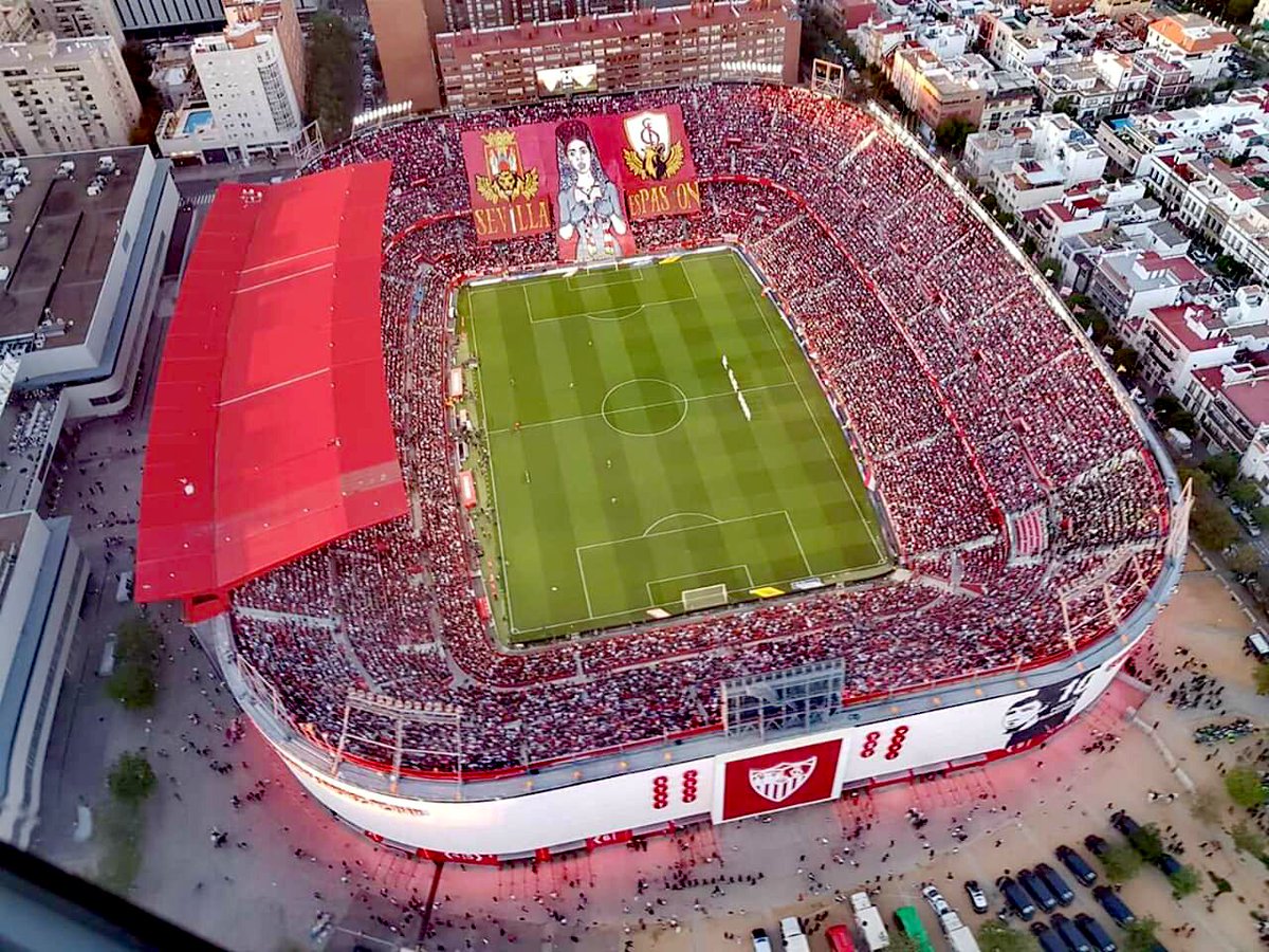 Foto cenital del Sánchez-Pizjuán en el derbi.