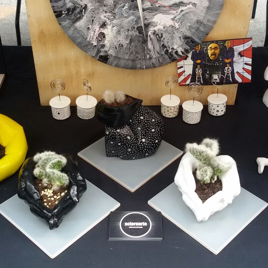 scleroarte's tweet image. Happy Sunday 💥 
@greatnorthernmakersmarket 
Northern Quarter
Stevenson&apos;s Square M1 1DB 11 to 5 
.
.
.
#makerssupportingmakers #marketmakers #sundaylove #sundaymarket #handmadewallclock #gifthandmade #pothandmade #supportlocalartists #localartisans