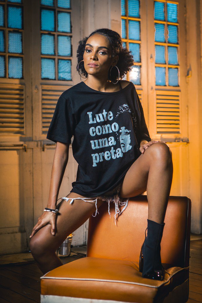 NossaBuguei's tweet photo. Cara eu não estou passando bem depois dessa surra de beleza. QUE MULHER MARAVILHOSA!! ❤😍🌈 https://t.co/6HICKyDIZ1