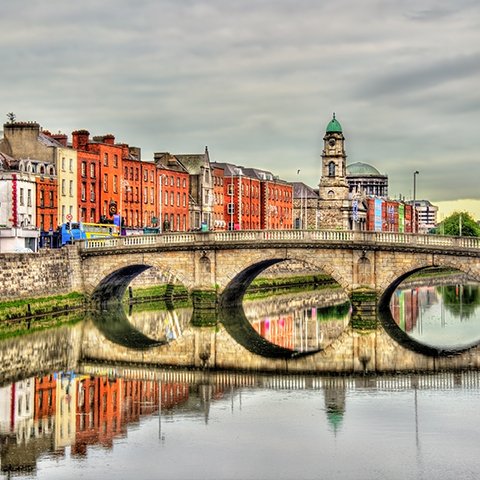 KeyTravelSolutn's tweet photo. When in Dublin, visit the Guinness Storehouse and learn how to pour the perfect pint of Guinness. The six-step ritual is as legendary as the beer itself. https://t.co/s6EoX3Ibw7