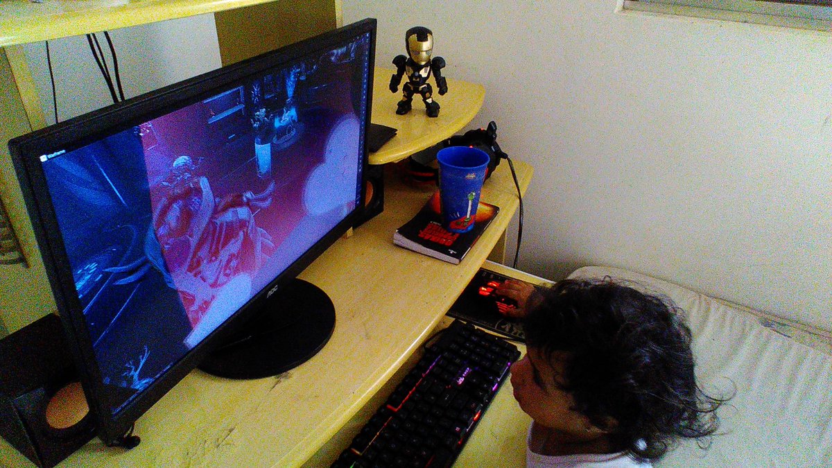 MatadoireMVR's tweet image. Farming sem parar com ajuda do mini bot. XD
#Warframe #frost #pyrana #hydron @PlayWarframe @rebbford @sj_sinclair