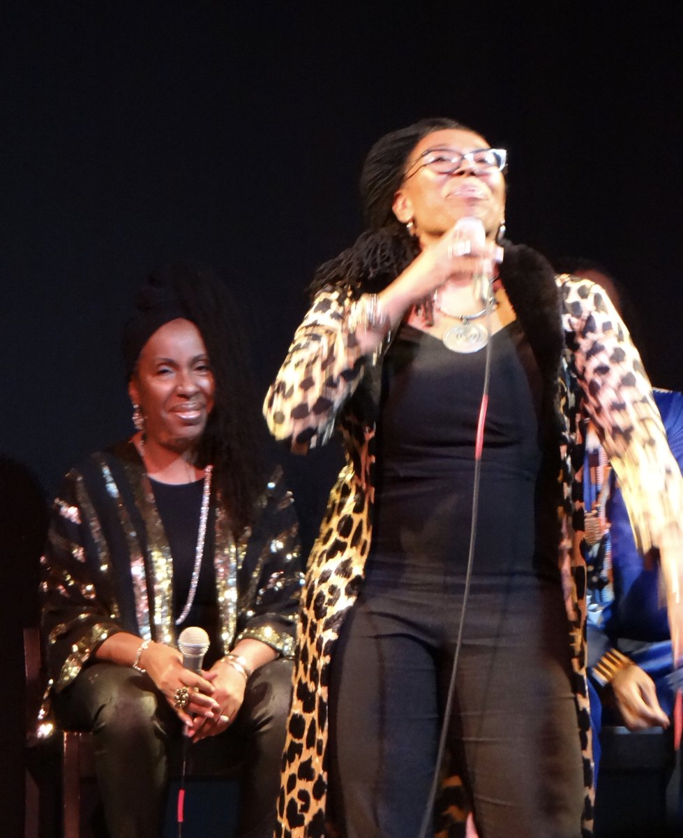 helenjerome's tweet photo. SIMPLY LOVE IT! ⭐️
Unbeatable tunes from @queenoflovers Carroll Thompson @royalcourt #Windrush celebrations day - making every one of us wish this could happen every year!
#passages #ImSoSorry #SimplyInLove 🎧 https://t.co/dFzW3AudWa