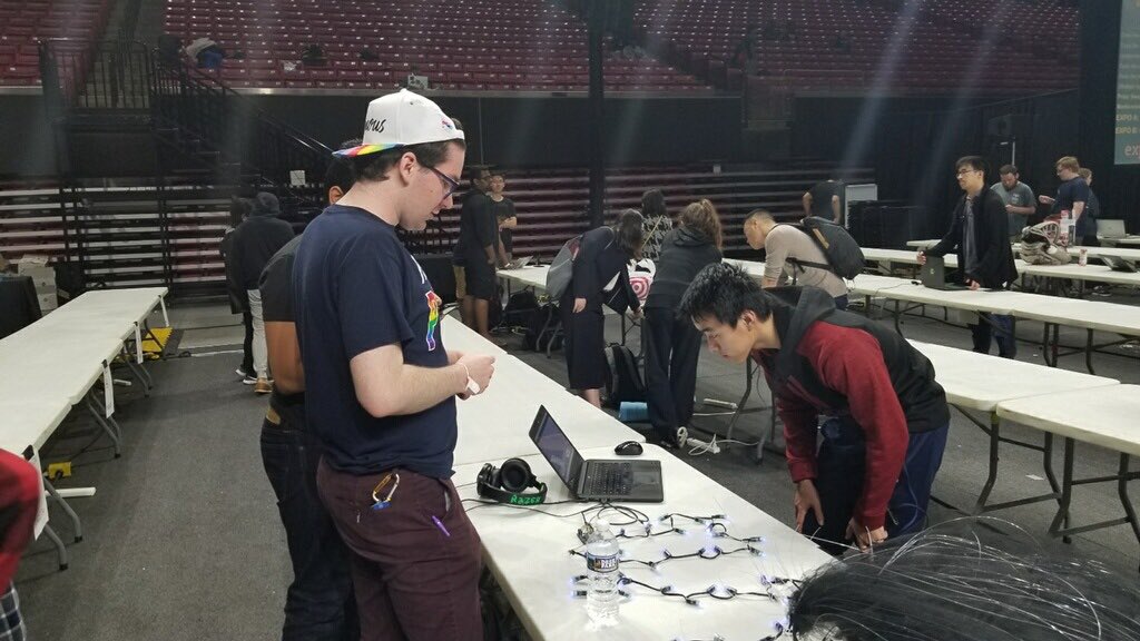 tcs_na's tweet photo. Check out these happy campers in the home stretch of @bitcmp! TCSers are providing mentorship and guidance to 1,200 hackers as they build out an idea over 36 hours. #bitcamp #bitcamp2019 #ExperienceTCS https://t.co/naNK68wZfP