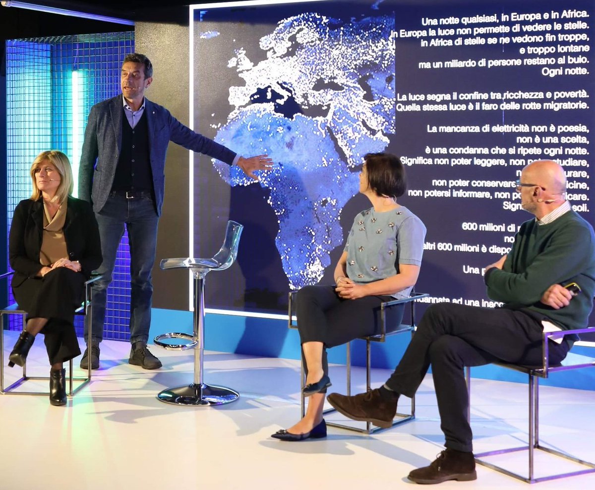 BlueEmobility's tweet image. Un quarto della popolazione mondiale non ha accesso all’energia, quali saranno le prospettive?Lo abbiamo scoperto con Umberto Regalia, Massimo Degli Esposti, Sara Negroni e Silvia Bernardi
#EMobilityIs