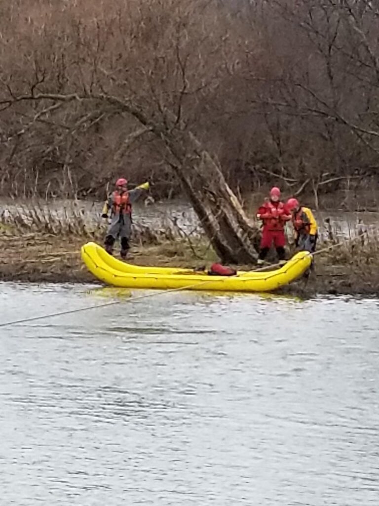 HaldEmerg's tweet photo. Swift water training for our instructors.  Great weekend of training ! https://t.co/lOk4l0usMR