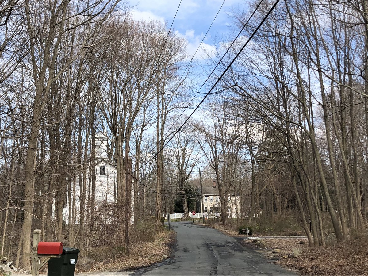 rorishapiro1's tweet photo. I love that most of these views haven’t changed much in over 200 years. #revolutionarwar #historicct #ridgefieldct #colonialamerica #openland #nature #beautifulday https://t.co/gNMvYkghjS