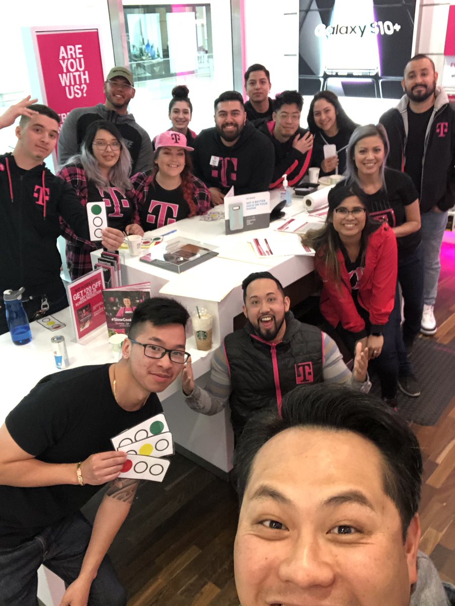 Randy_E_Tam's tweet photo. 🗣This team is pumped and ready to help customers with #TVision!!! We’re ready to #UnCable your Cable!!! 🤩🔥🔥🔥@aphayyy @raytangforever @AprilMRuiz @tracimaeducusin @PaloAltoJon @AdrianVanHooser https://t.co/aUjjBSsOna